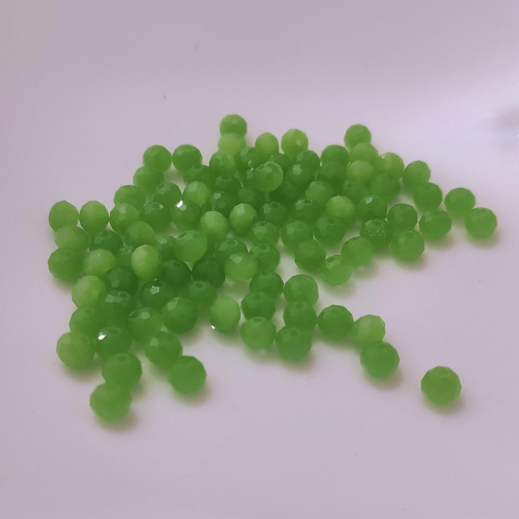 Glasperlen - Typ 'Facettiert' - 100  Stück - 6 mm - Grün matt