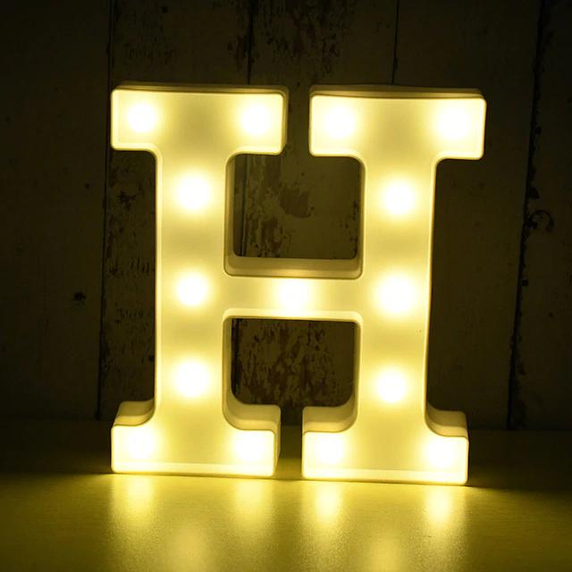 LED Buchstabe - Weiß - 22 cm - H