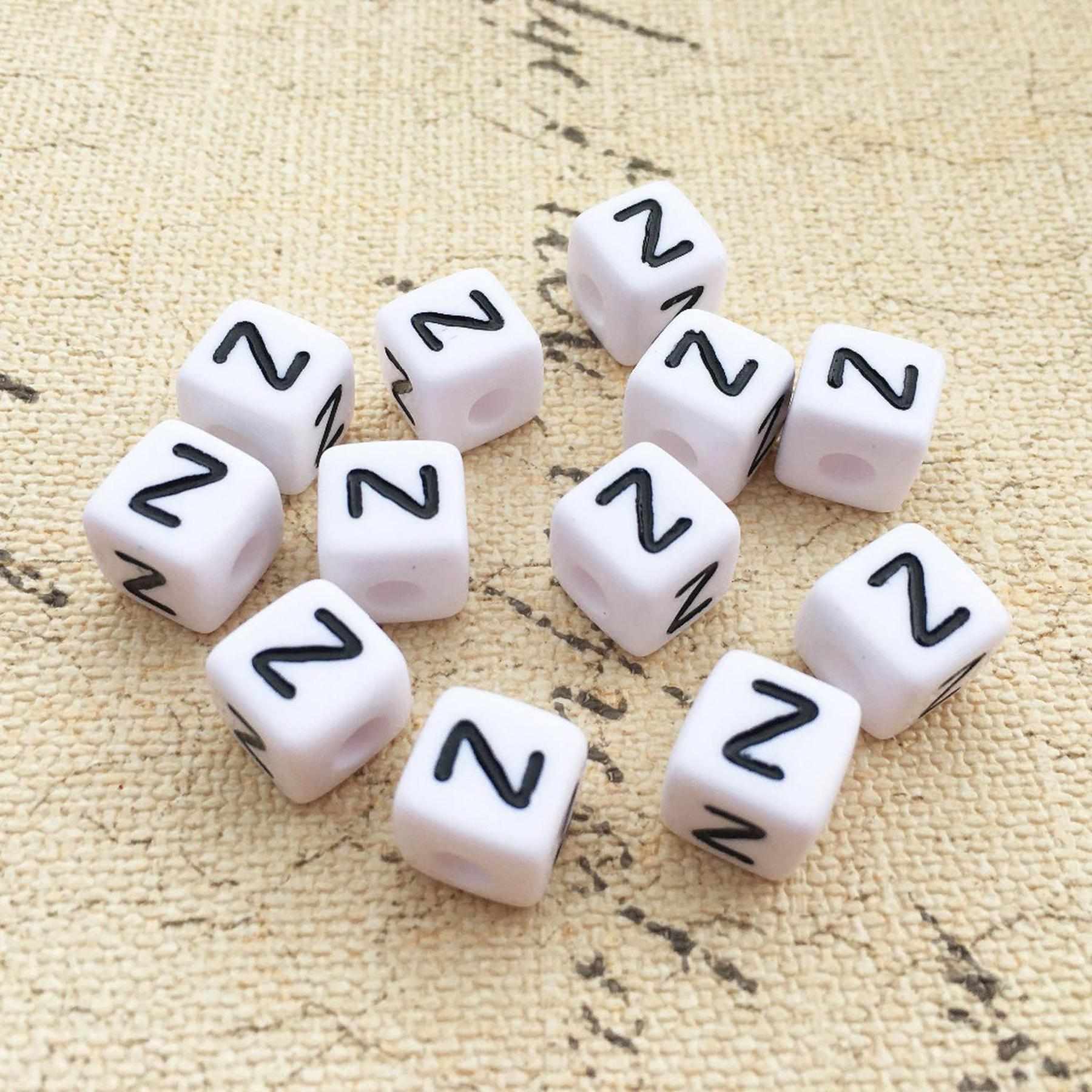 Buchstaben Perlen, 30 Stück, 6x6 mm, weiß mit schwarz, eckig, Buchstabe Z