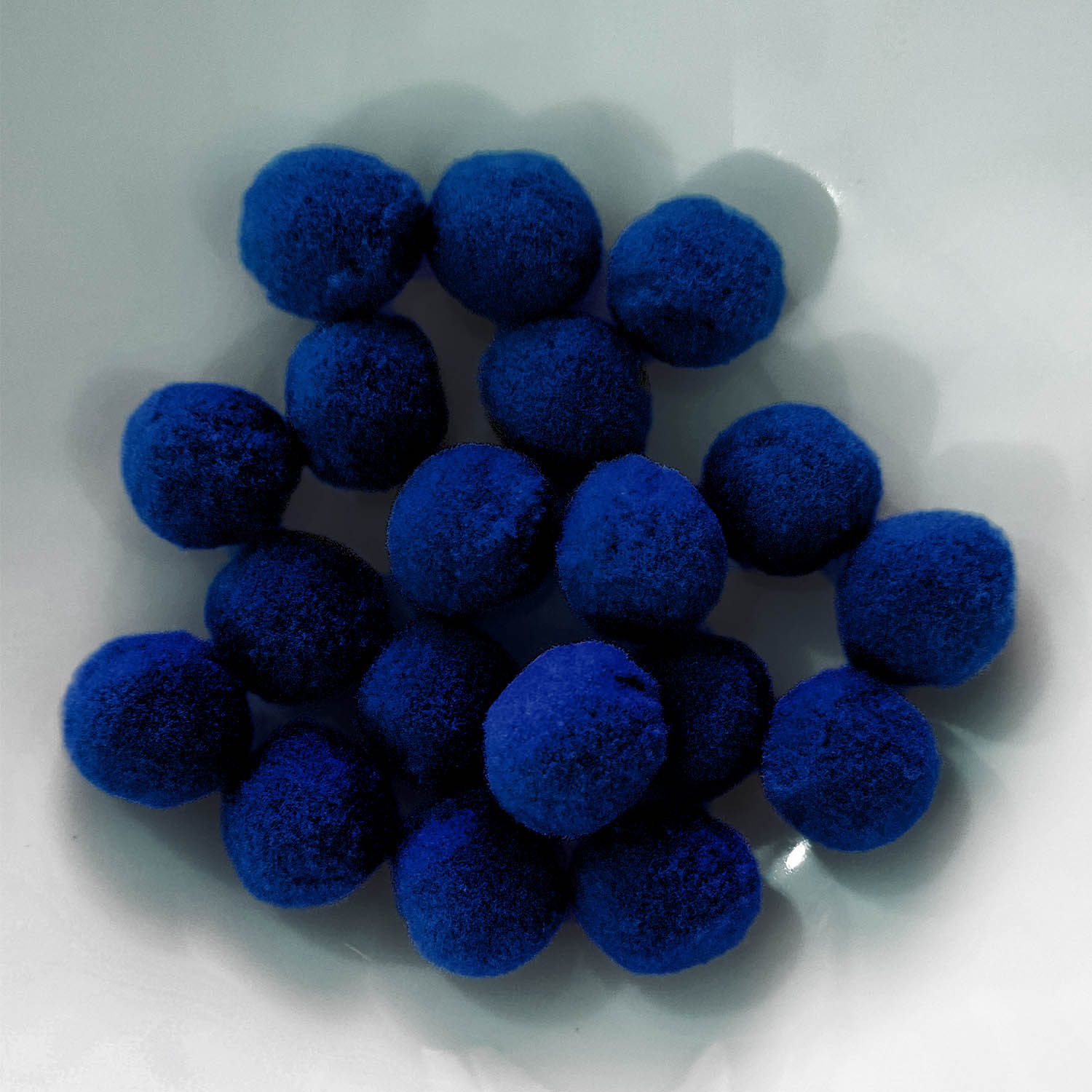 PomPon / Bälle aus Baumwolle - 20 mm / 25er Set - Blau dunkel / Königsblau